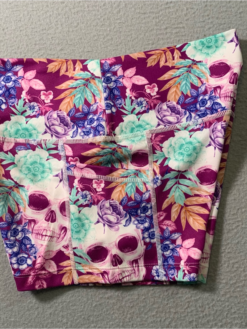 Constantly Varied Gear Purple Floral Skull Bike Shorts XS - Picture 8 of 8